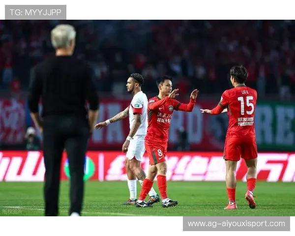 中超收官夜：降级与保级的最后绝杀风云