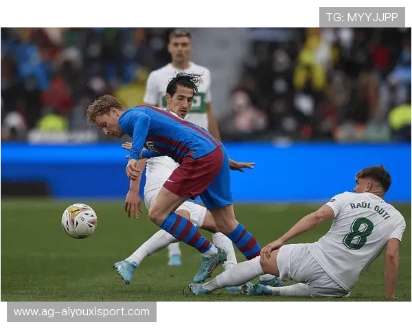 西甲巴萨门将扑救数次,防守端表现突出——守门与防线的协奏曲